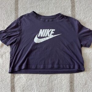 deep purple/plum cropped Nike logo tee shirt